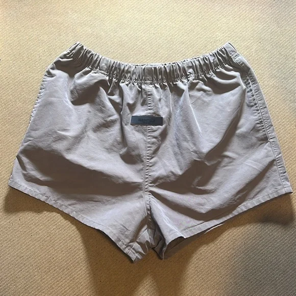 Fear of God Essentials Shorts Taupe Gray Size Medium Drawstring Waist Streetwear